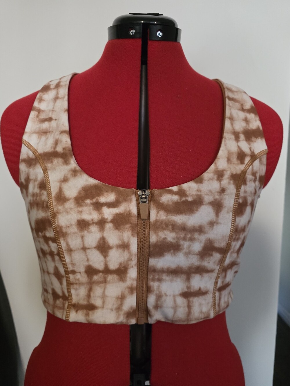 Revamped Brown Tie-Dye Zip-Front Crop Top Sports Bra